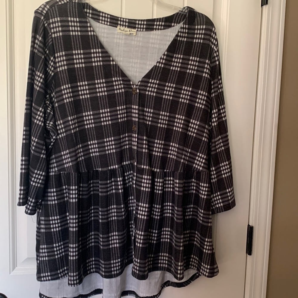Indigo Rose size 3X soft 3/4 sleeve shirt